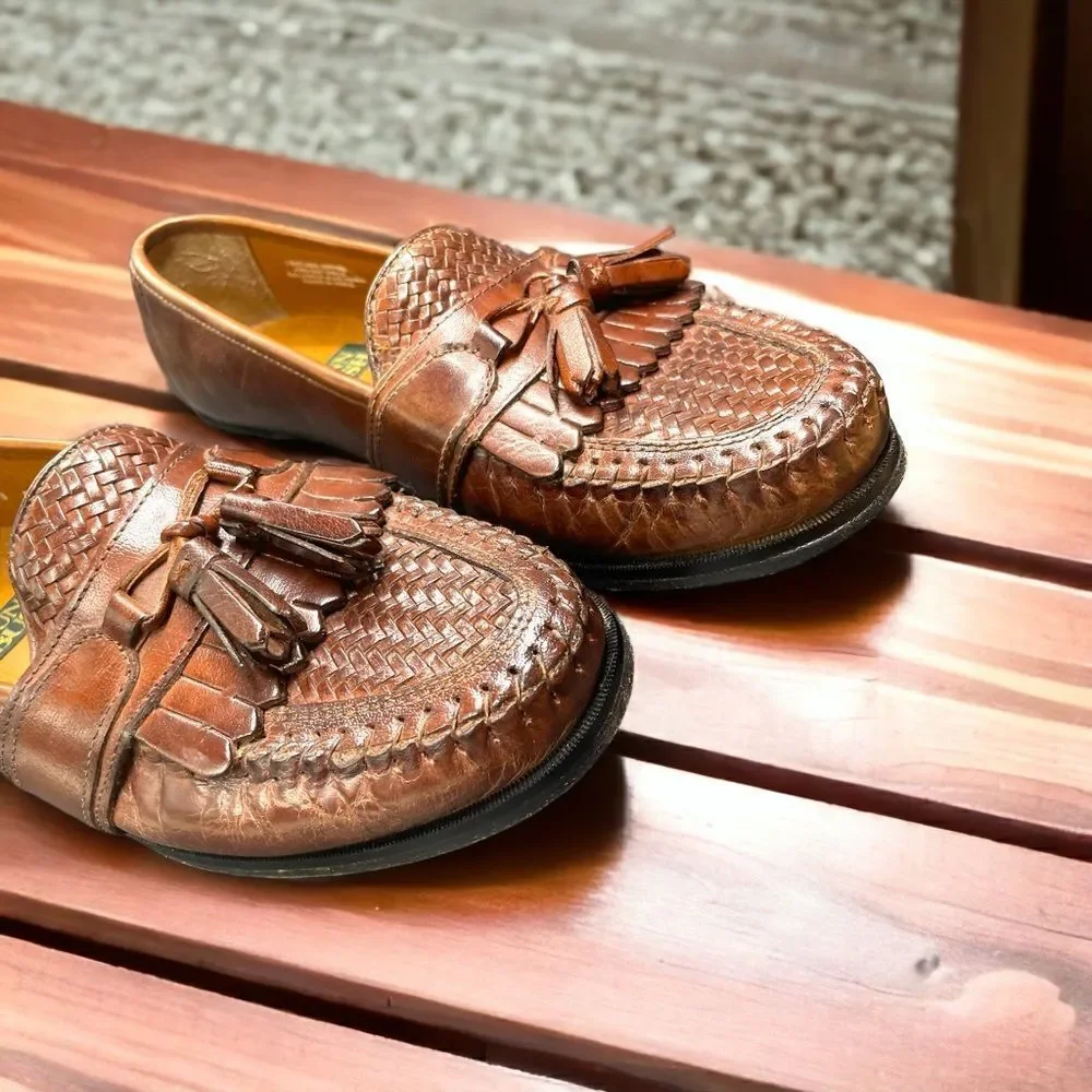 Nunn Bush l  Men’s slip on Leather Loafers l Brown w/ Tassel accent l Size 8 1/2